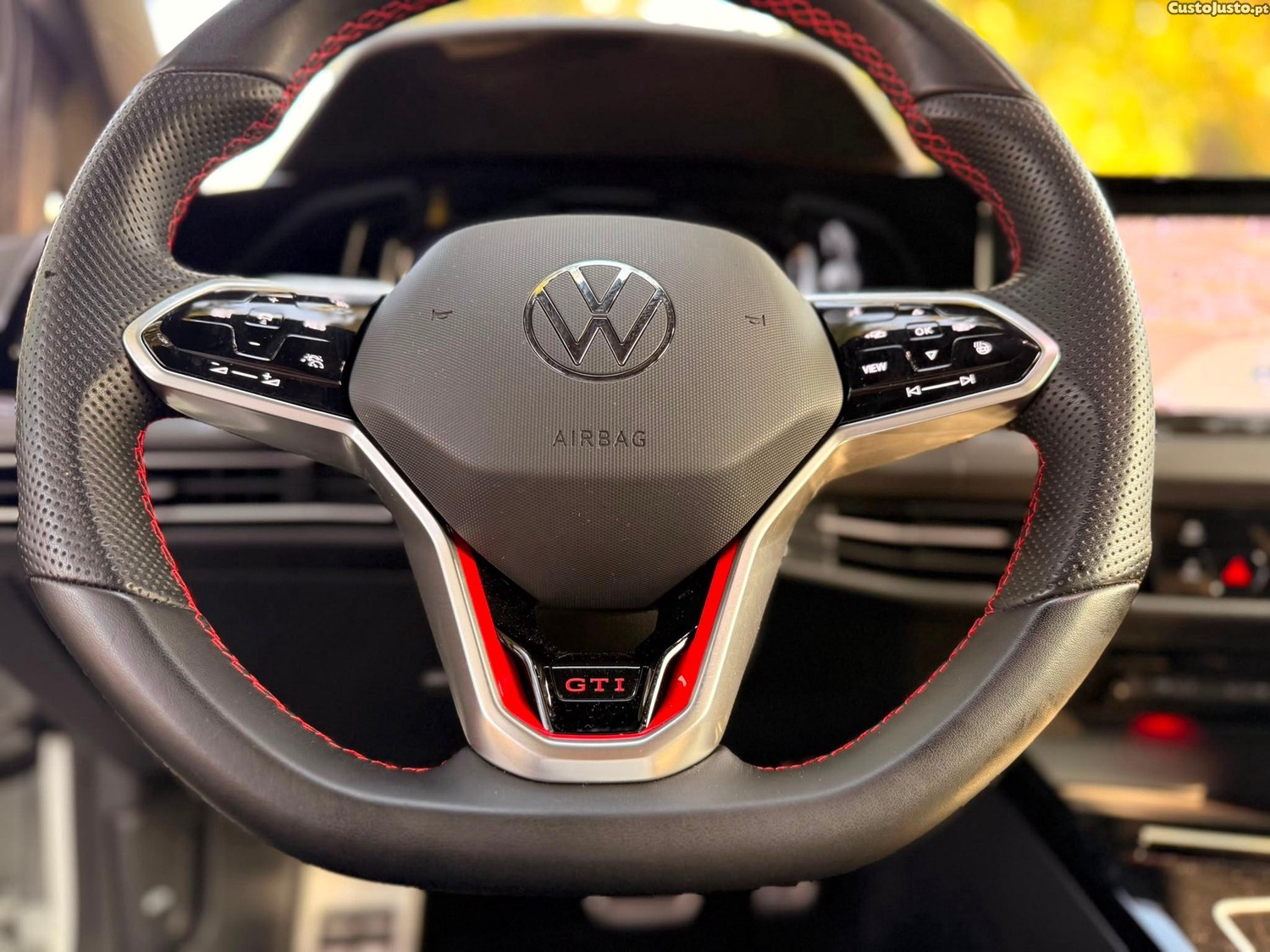 Volkswagen Golf 2.0 TSI GTI DSG — fotografia 8