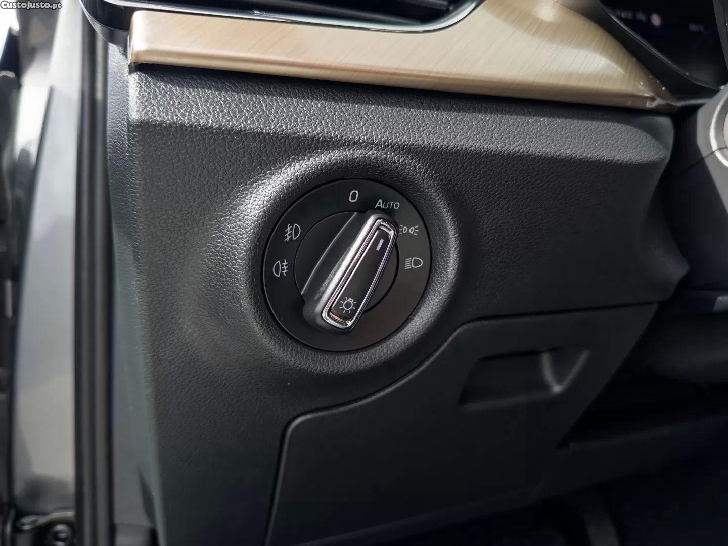 Skoda Kamiq 1.0 tsi dsg — fotografia 4
