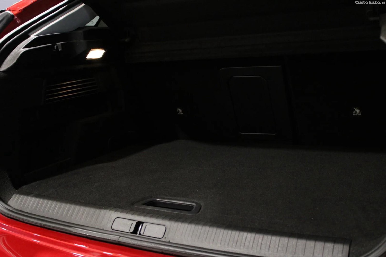 Citroën e-C4 50 kWh Shine — fotografia 10