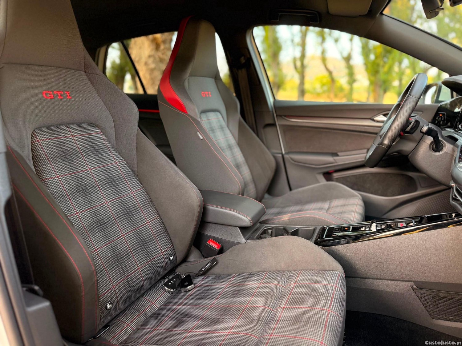 Volkswagen Golf 2.0 TSI GTI DSG — fotografia 15