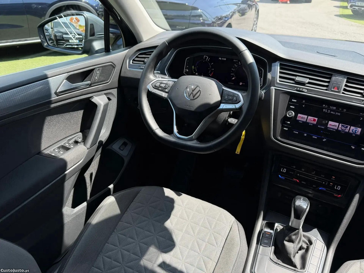 Volkswagen Tiguan 1.4 TSI eHybrid Life DSG — fotografia 12