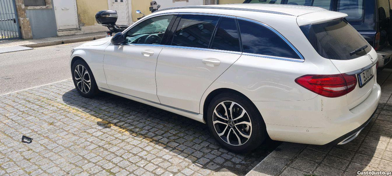 Mercedes-Benz C 180 Avantgard automática 7G — fotografia 5