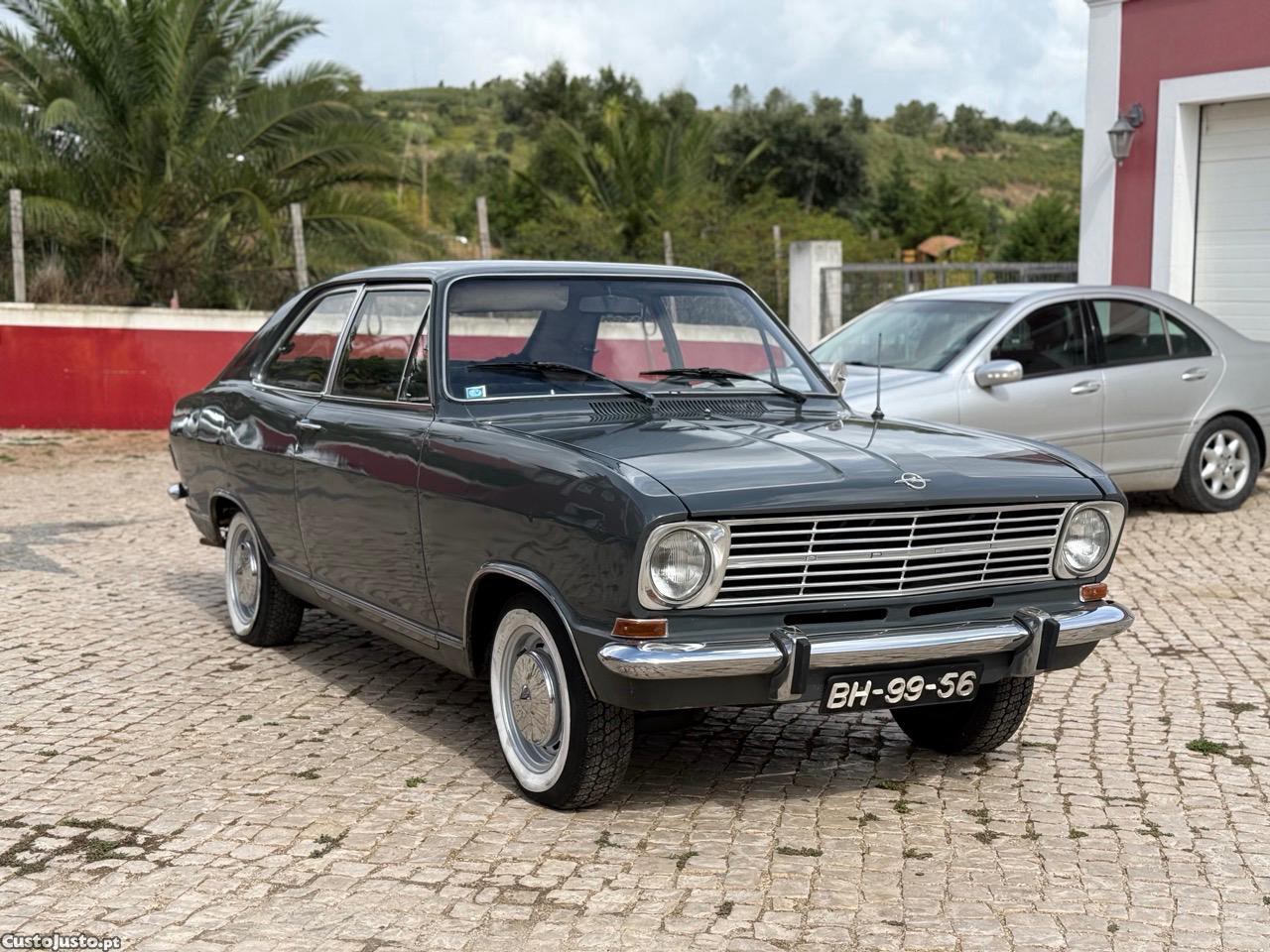 Opel Kadett Fastback Super LS - 1970 — fotografia 28
