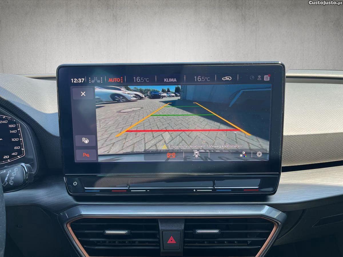SEAT Leon 2.0 TSi VZ — fotografia 3