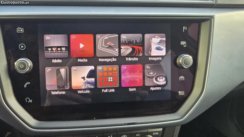 SEAT Arona 1.6 TDI Style — fotografia 10