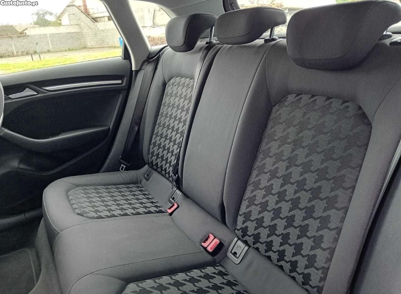 Audi A3 Sportback 1.6 Tdi — fotografia 6