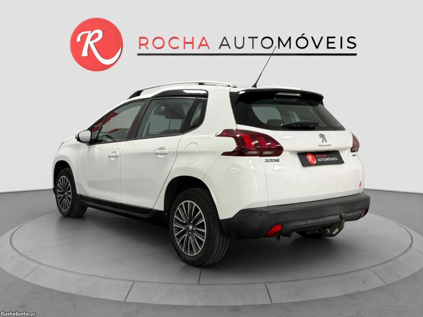 Peugeot 2008 1.2 VTi Active — fotografia 3