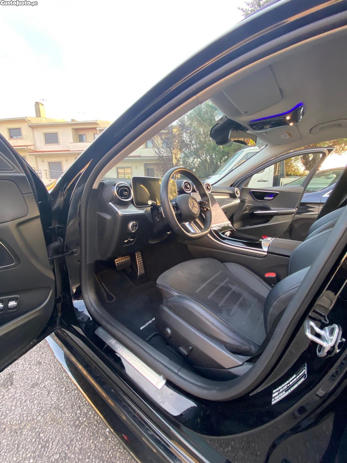 Mercedes-Benz C 300 e AMG / 2022 / Híbrido Plug-in / Autonomia elétrica de 104 kms (reais) — fotografia 8