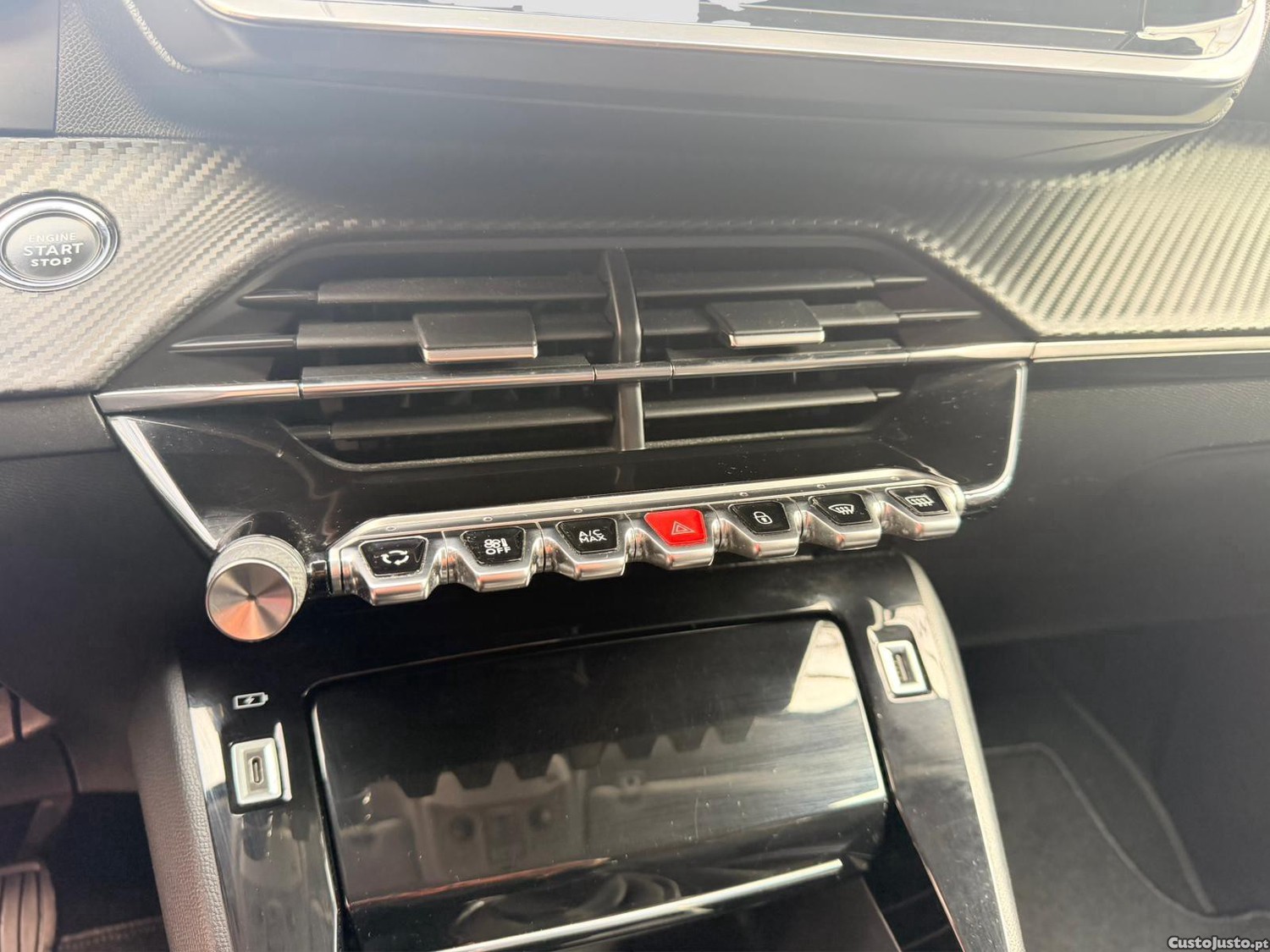 Peugeot 208 1.2 PureTech Allure — fotografia 13