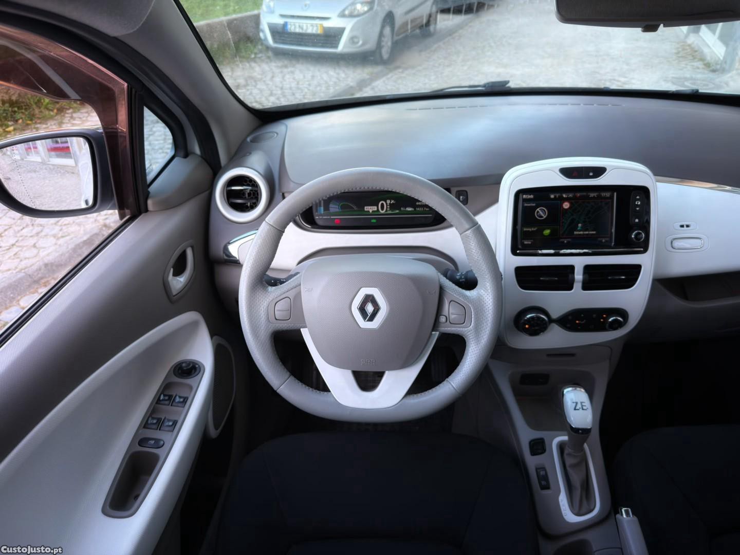Renault Zoe (c/ Bateria) 22 kwh Life — fotografia 15