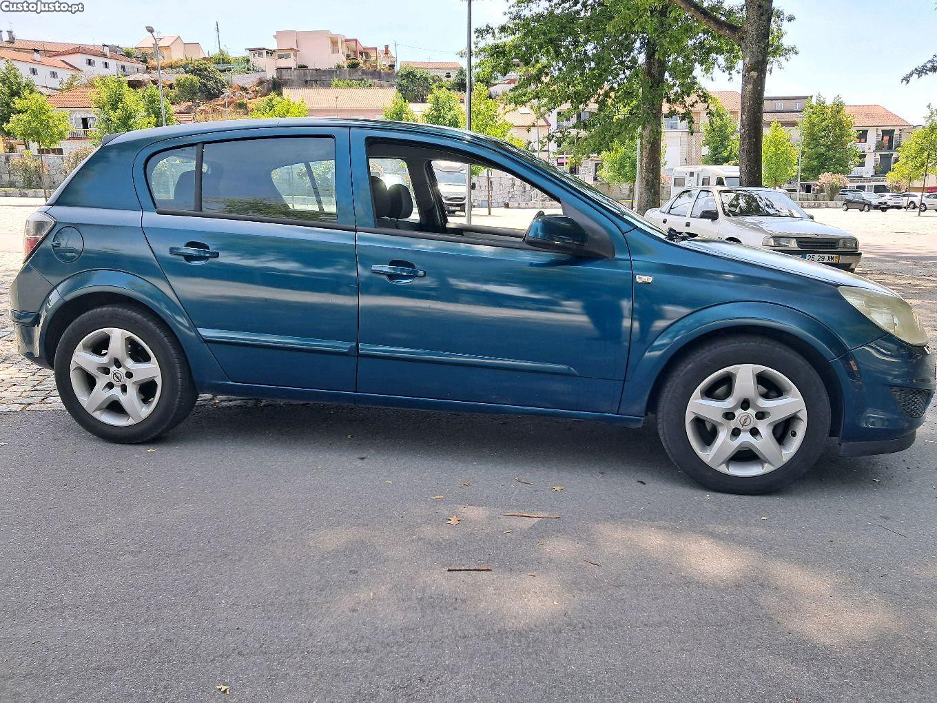 Opel Astra 13cdti — fotografia 7