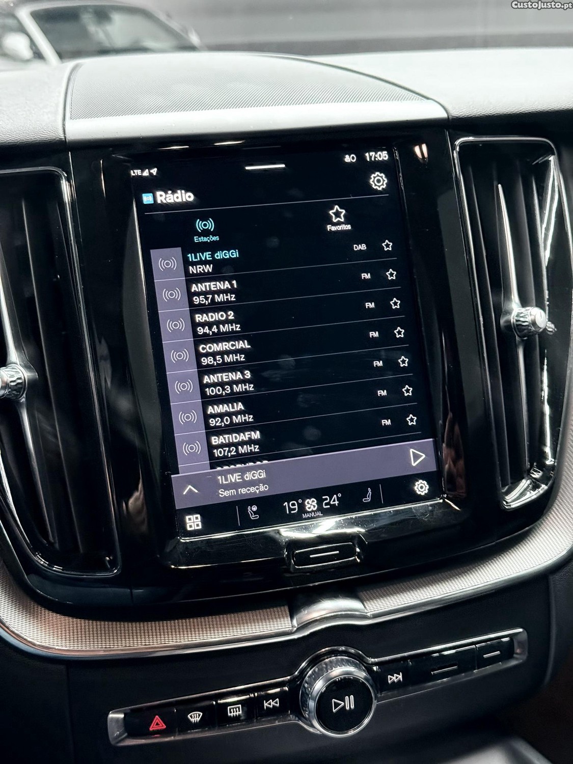 Volvo XC 60 B4 — fotografia 9