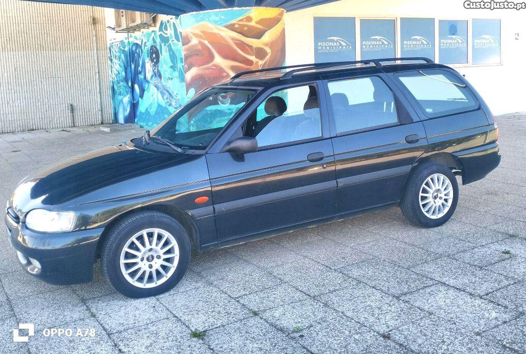 Ford Escort 1.4 — fotografia 5
