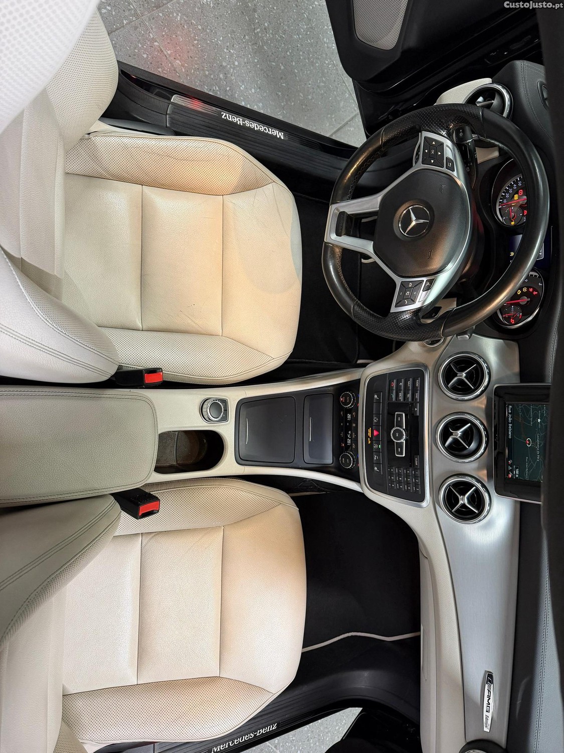 Mercedes-Benz GLA 220 CDI 7G-DCT AMG Line — fotografia 14