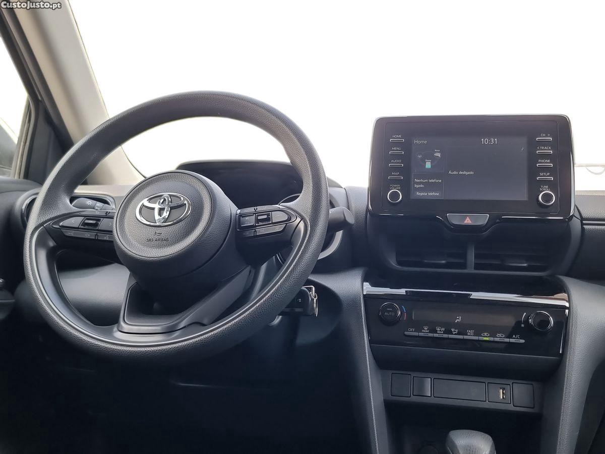 Toyota Yaris Cross 1.5 HDF Comfort — fotografia 8