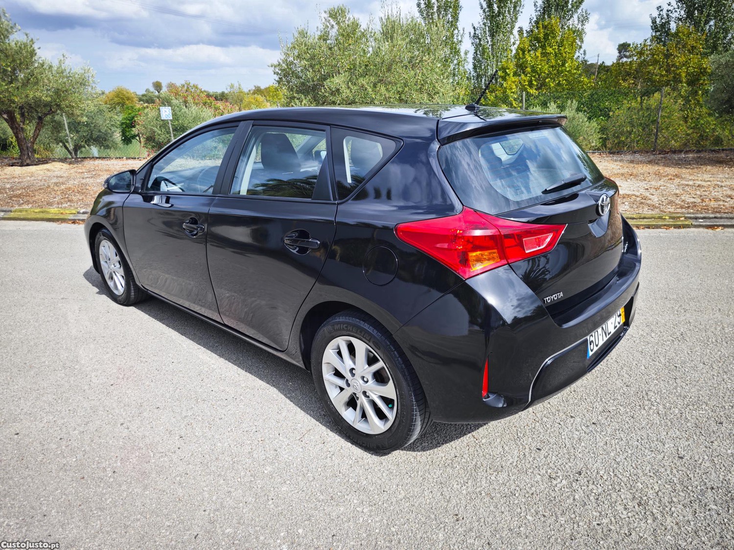 Toyota Auris 1.3 VVTI Apenas 34.000kms 1 Dono - 13 foto 2