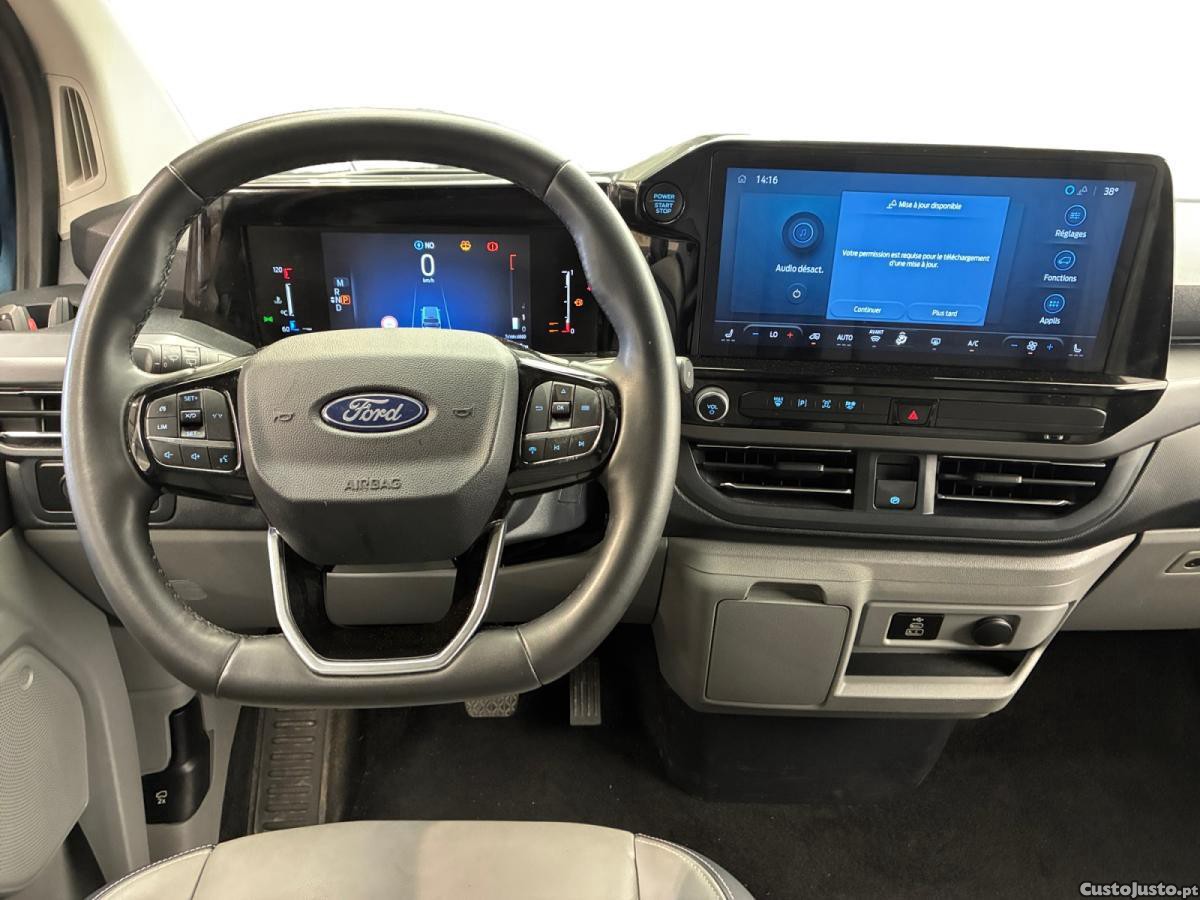 Ford Tourneo 2.0 EcoBlue L2H1 Titanium Aut. — fotografia 6