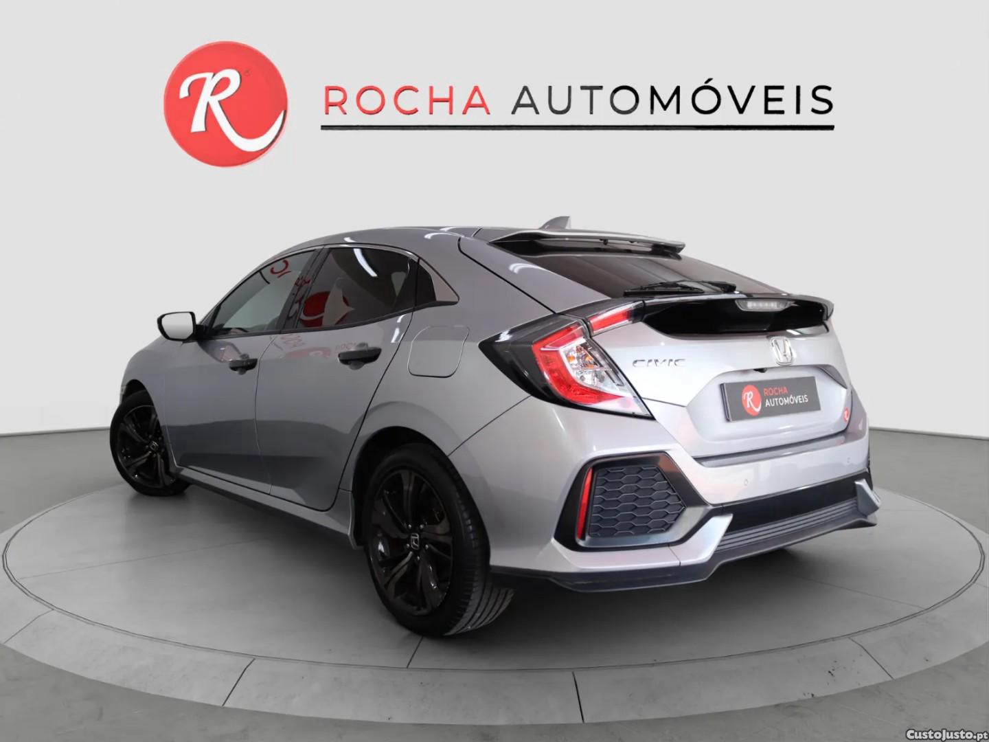 Honda Civic 1.0 i-VTEC Executive CVT — fotografia 11