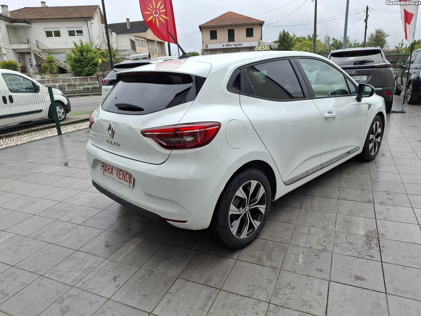 Renault Clio 1.0 TCe Limited Bi-Fuel — fotografia 5