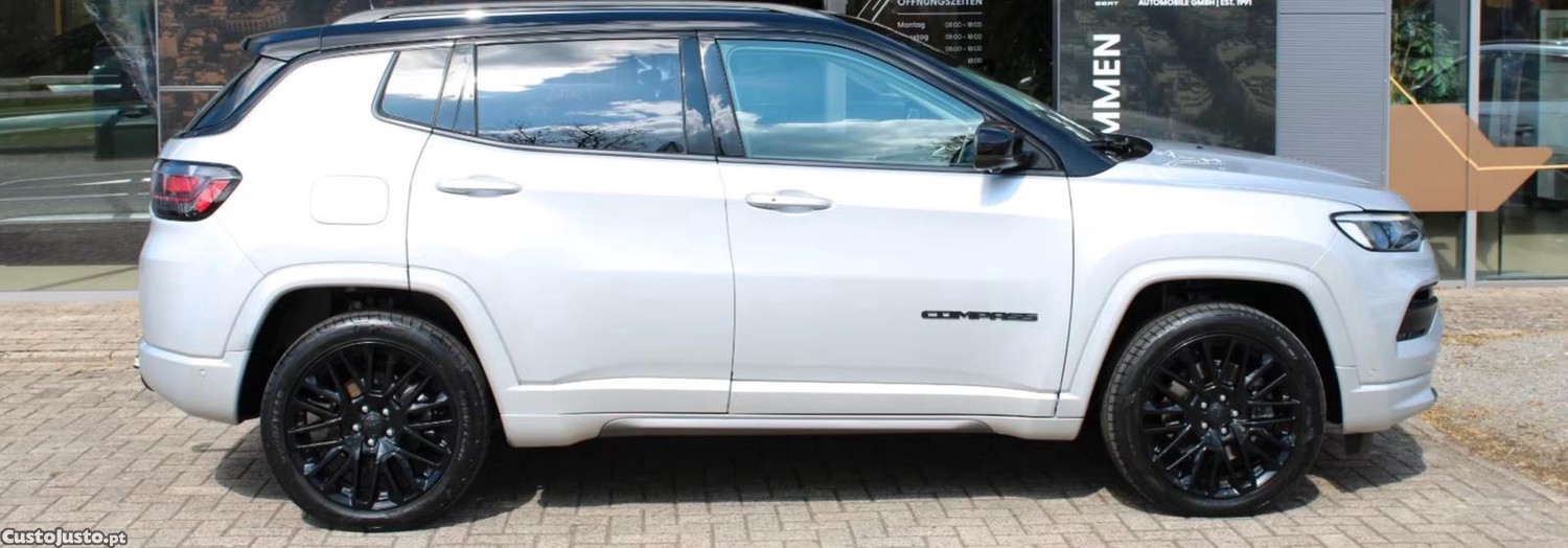 Jeep Compass 4xe - 22 foto 3