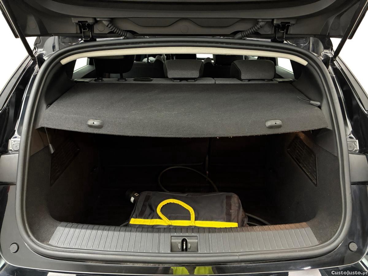 Renault Mégane E-Tech ER EV60 Super Charge Evolution — fotografia 3