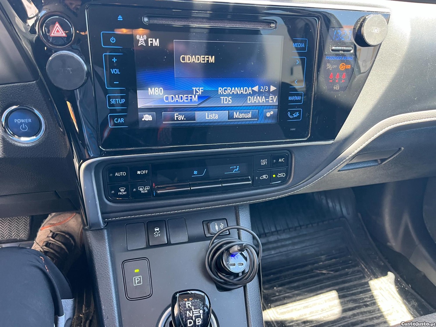 Toyota Auris Hibrid — fotografia 3