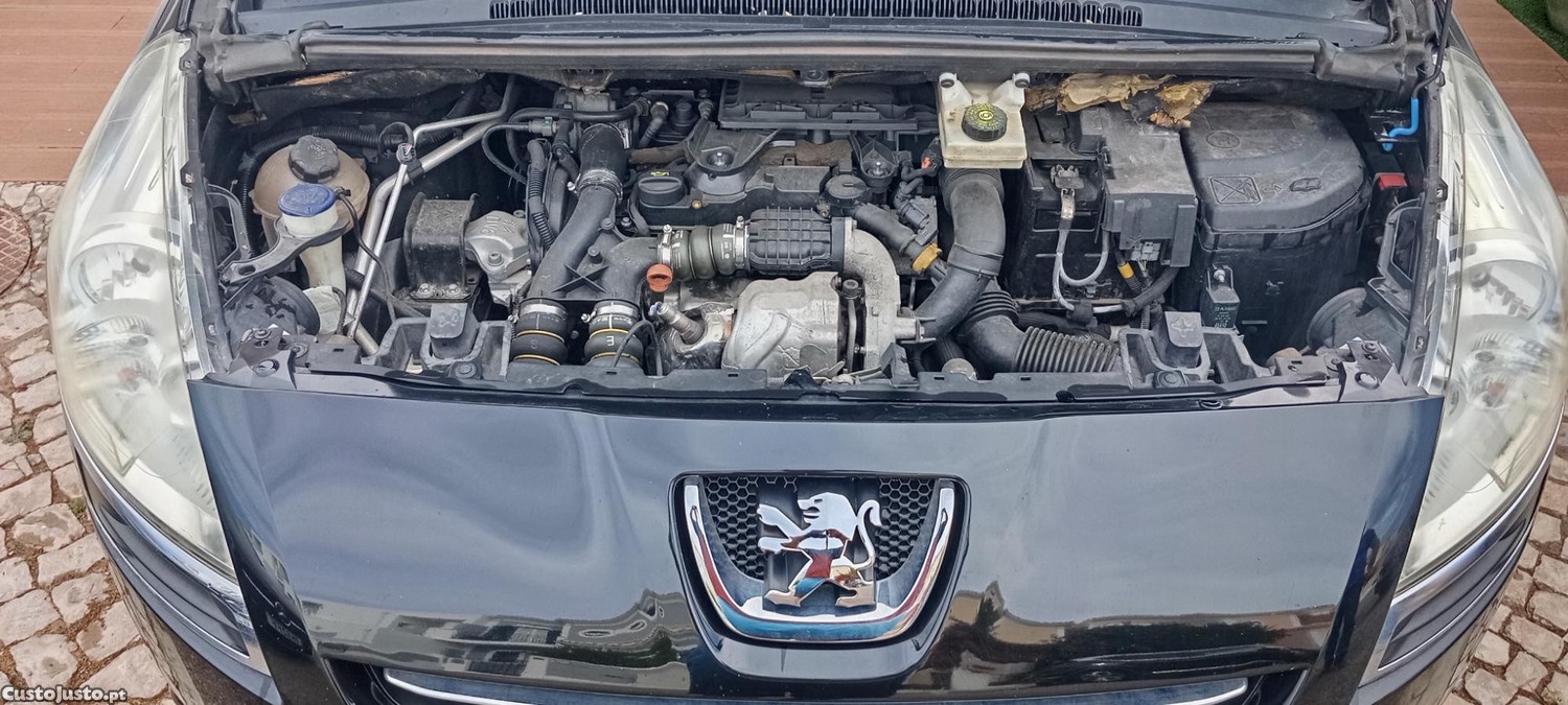 Peugeot 5008 Allure, 7 lugares, 5 portas, 112 CV, de 2012 com 296422 km. — fotografia 8