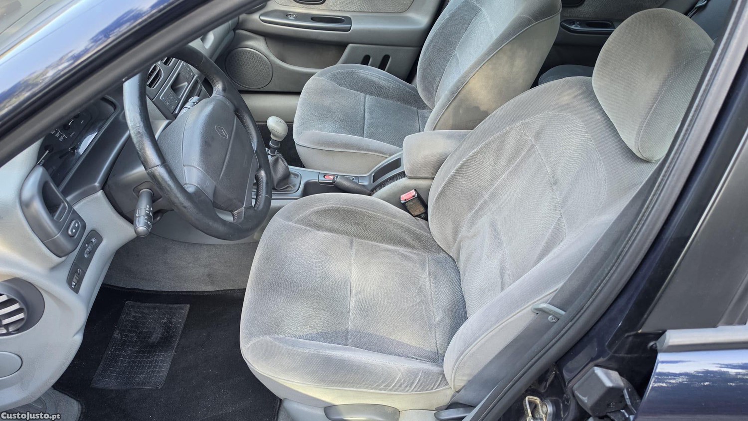 Renault Laguna Break 1.9DTI 100cv Excelente Estado — fotografia 5