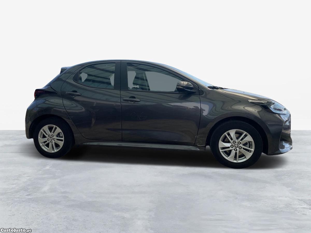Toyota Yaris 1.5 HDF Comfort Plus — fotografia 5