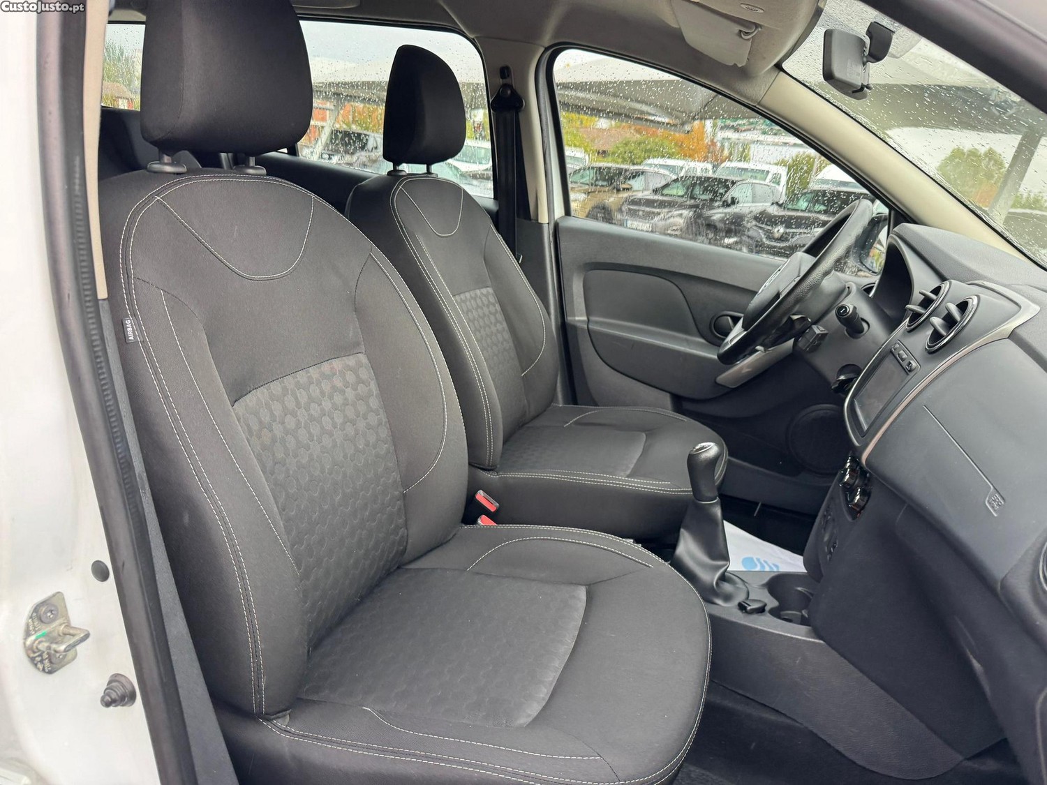 Dacia Logan 1.5 dCi Confort — fotografia 3