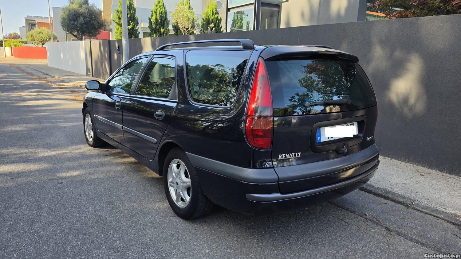 Renault Laguna Break 1.9DTI 100cv Excelente Estado — fotografia 9