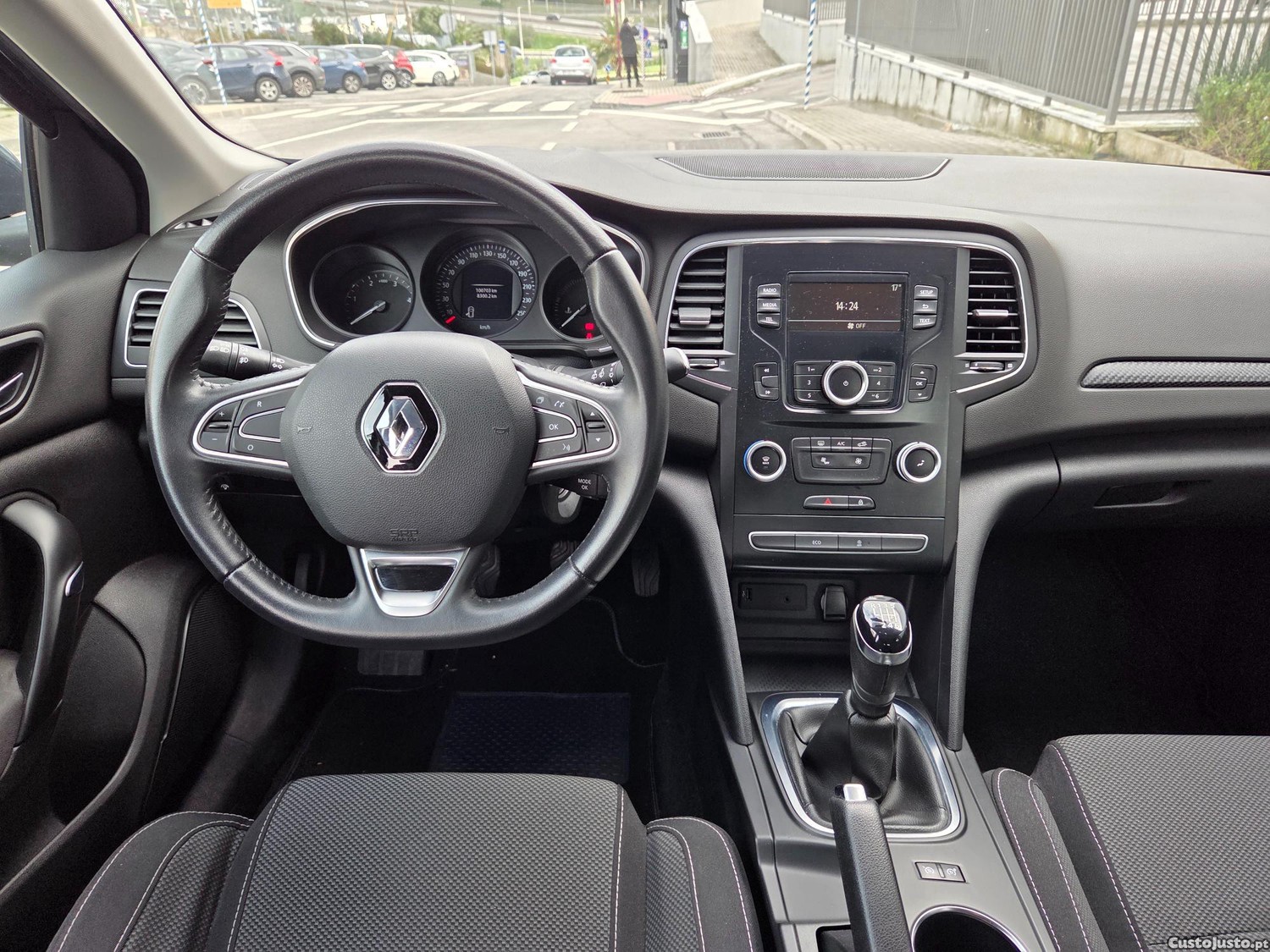 Renault Mégane Sport Tourer — fotografia 2