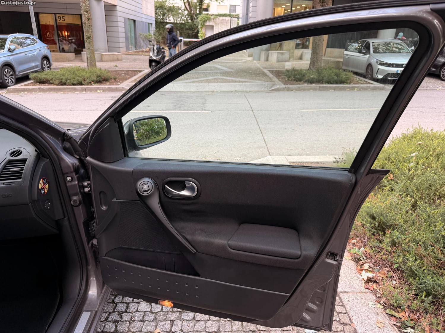 Renault Mégane 1.5 dci Confort — fotografia 10