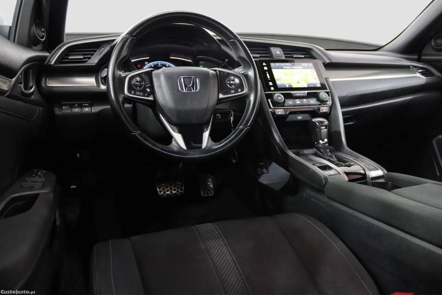 Honda Civic 1.0 i-VTEC Executive CVT — fotografia 16