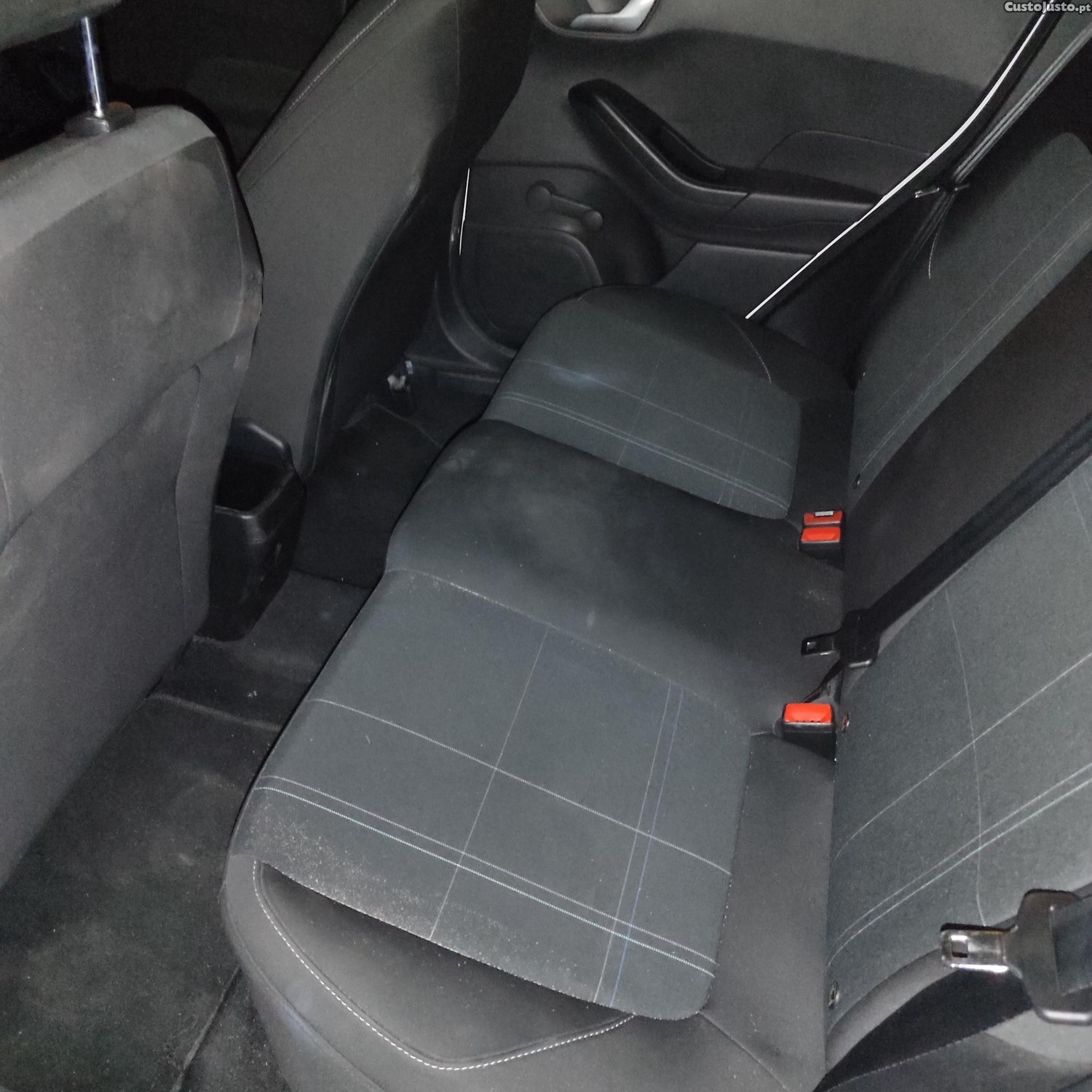 Ford Fiesta 1.1 TI -VCT Business — fotografia 3