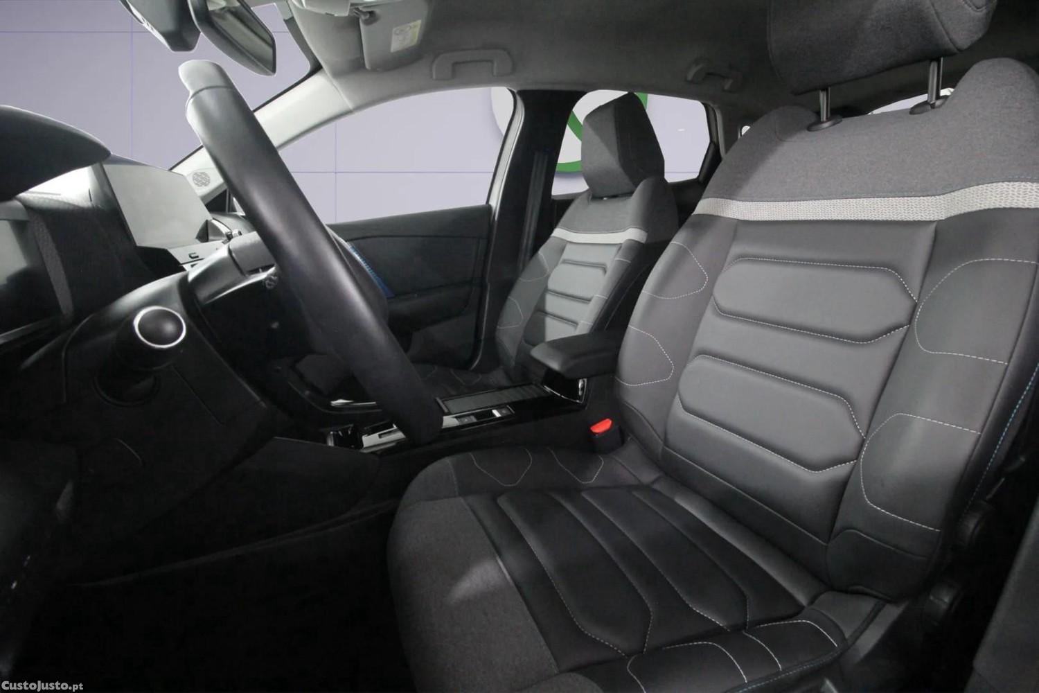 Citroën e-C4 50 kWh Shine — fotografia 6