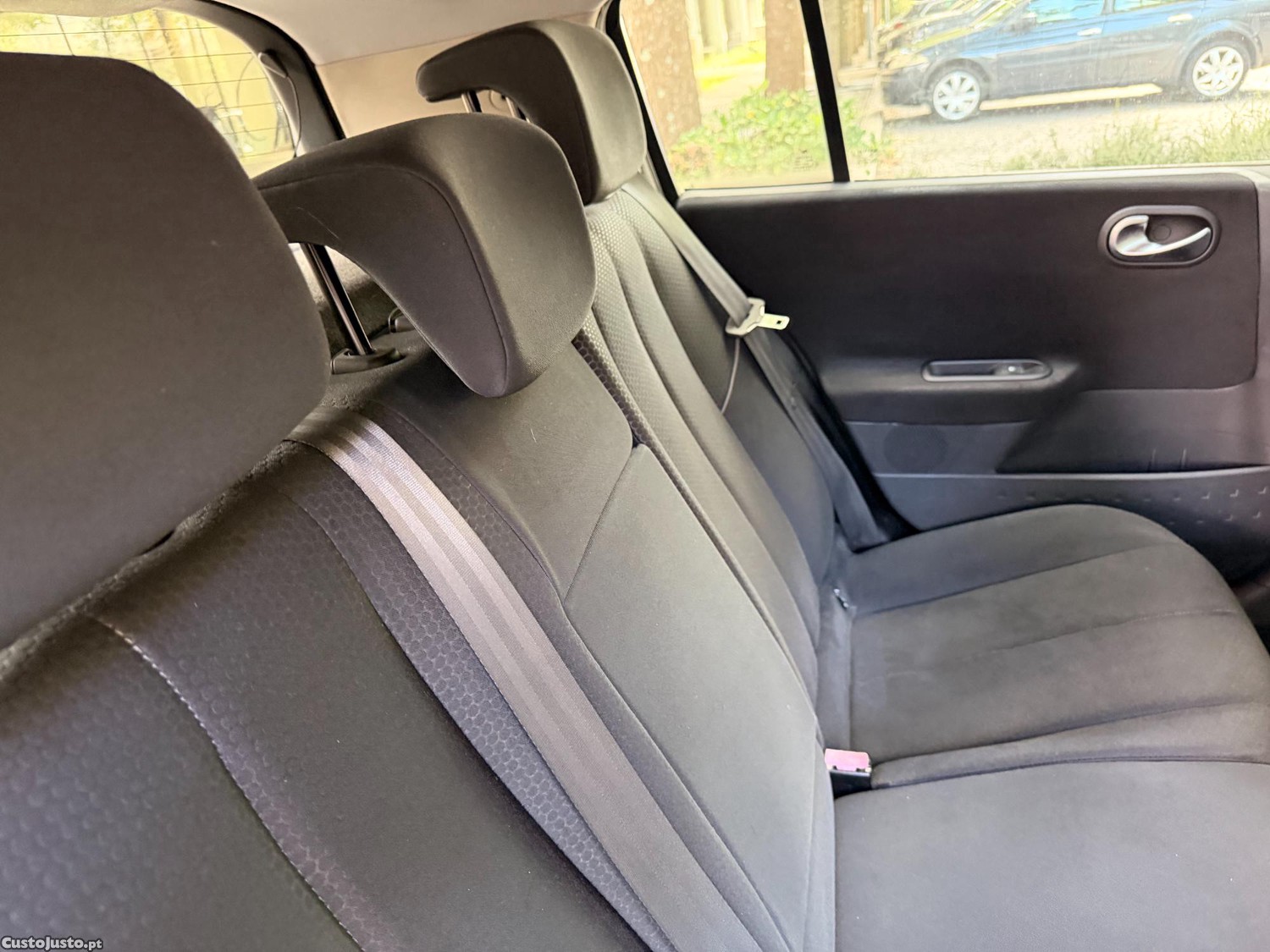 Renault Mégane 1.5 dci Confort — fotografia 5