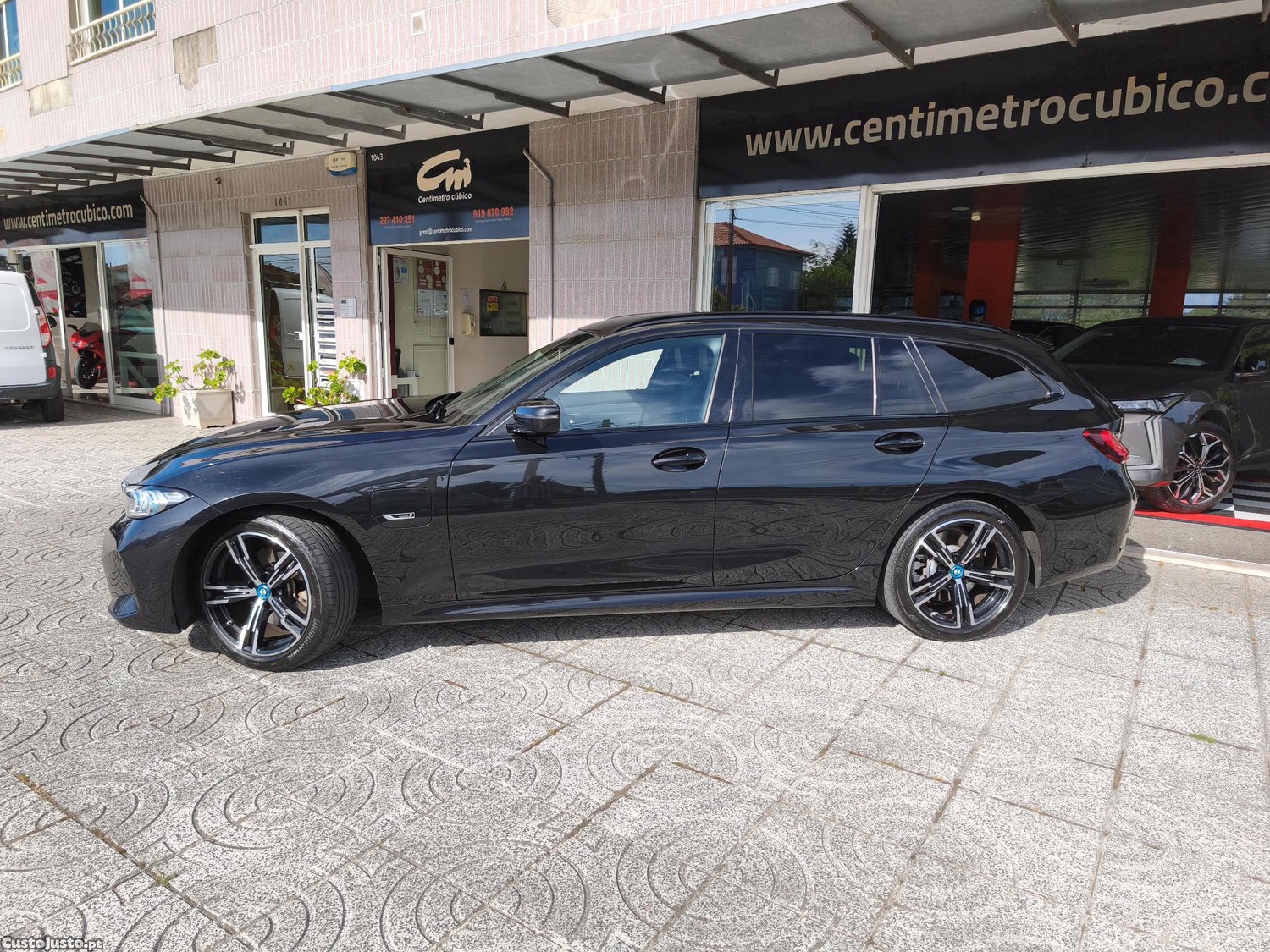 BMW 320 e Touring Pack M PHEV Nacional — fotografia 23