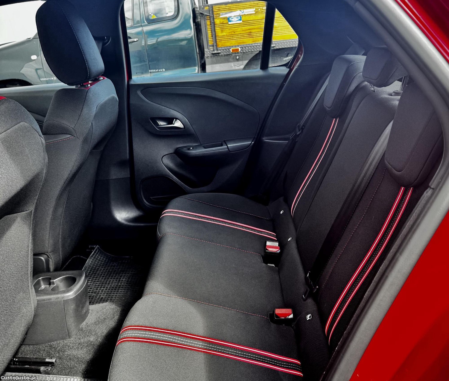 Opel Corsa -e YES — fotografia 4