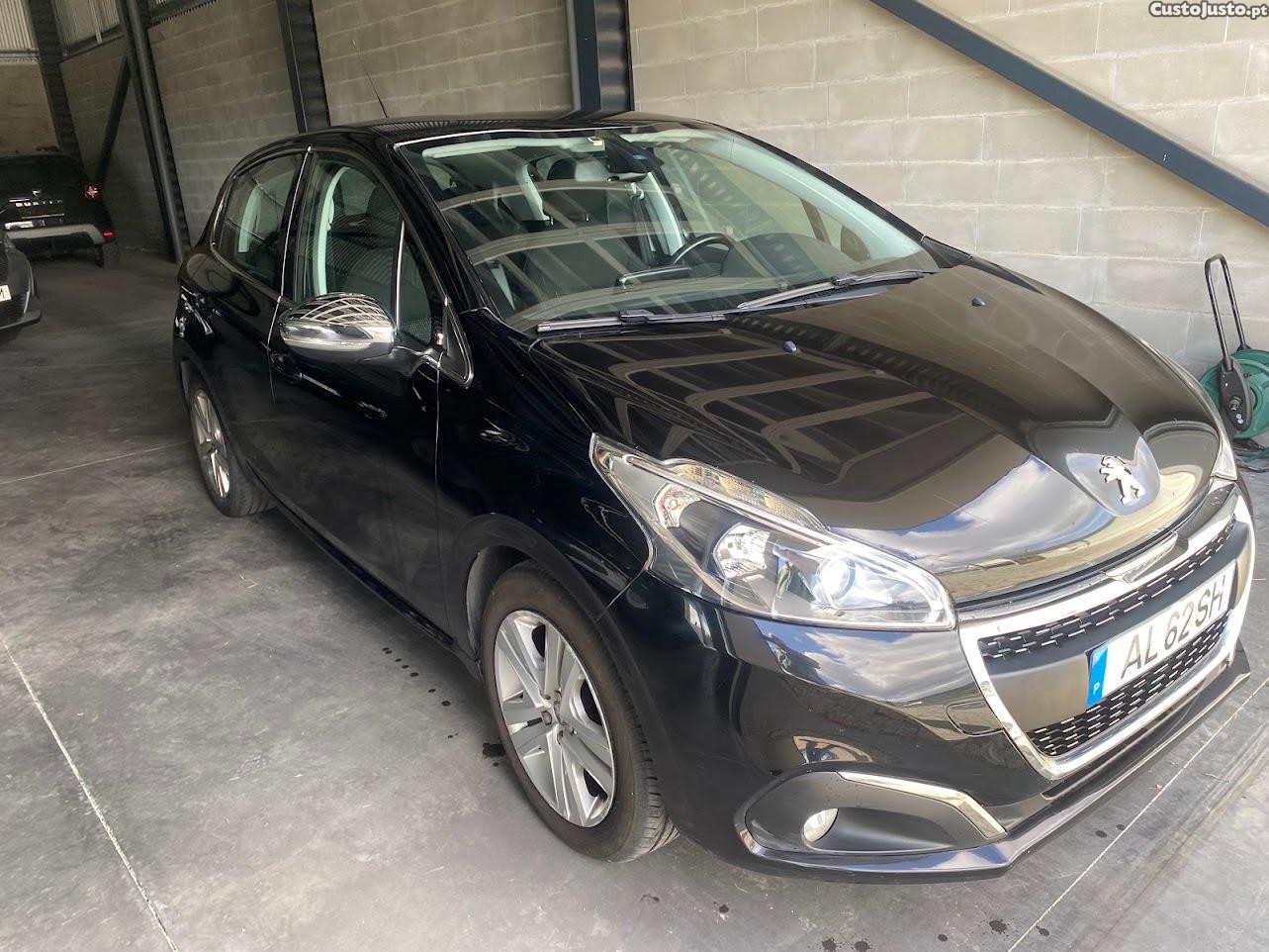 Peugeot 208 1.6 Hdi — fotografia 9