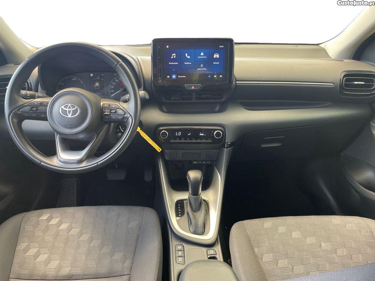 Toyota Yaris 1.5 HDF Comfort Plus — fotografia 12