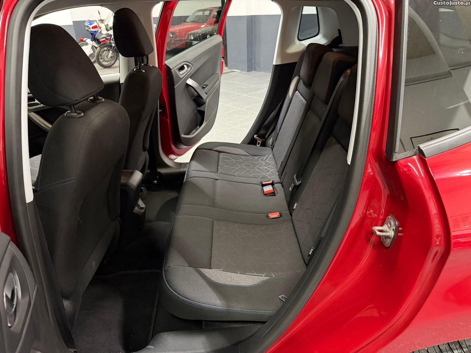 Peugeot 2008 1.5 BlueHDi Style — fotografia 9