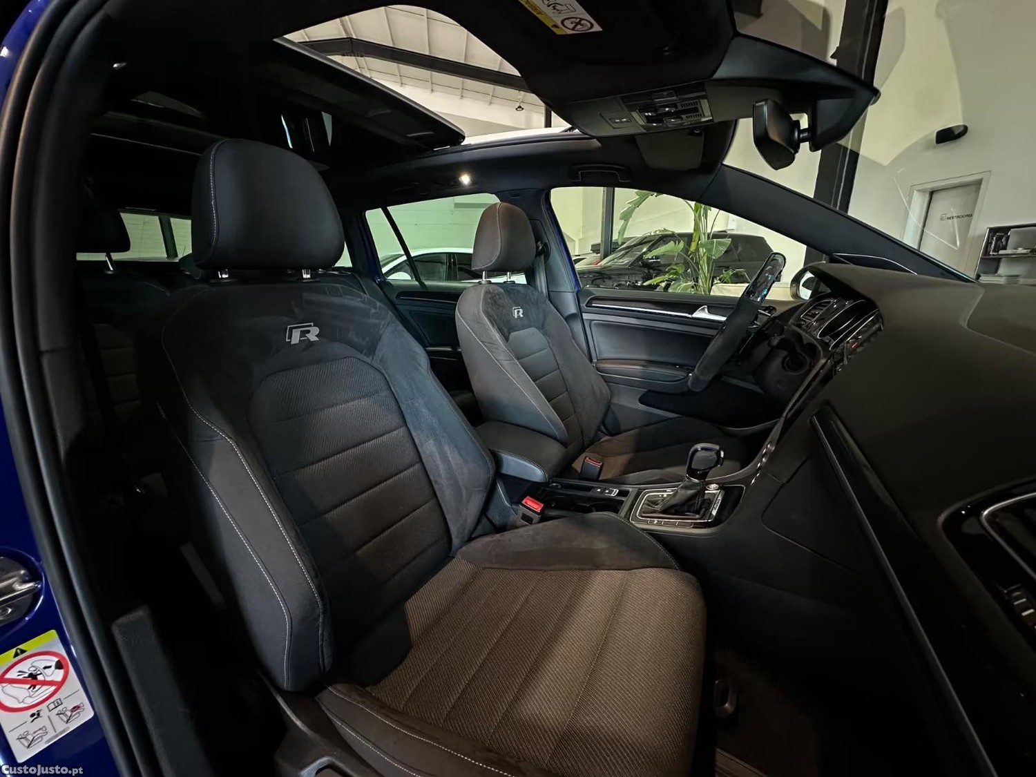 Volkswagen Golf Variant 2.0 TSI R 4Motion — fotografia 21