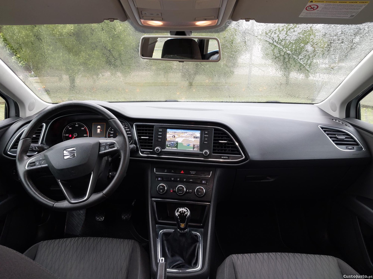 SEAT Leon ST 1.6 TDI 110 Cv — fotografia 4