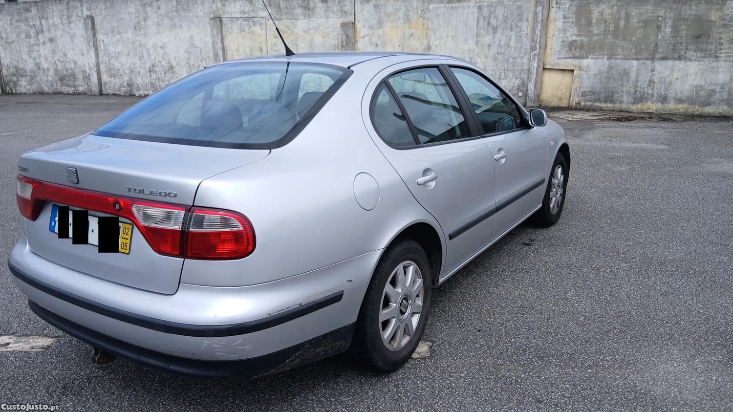 SEAT Toledo 1.6 -16V 4P 185000KM BOM PREÇO — fotografia 4