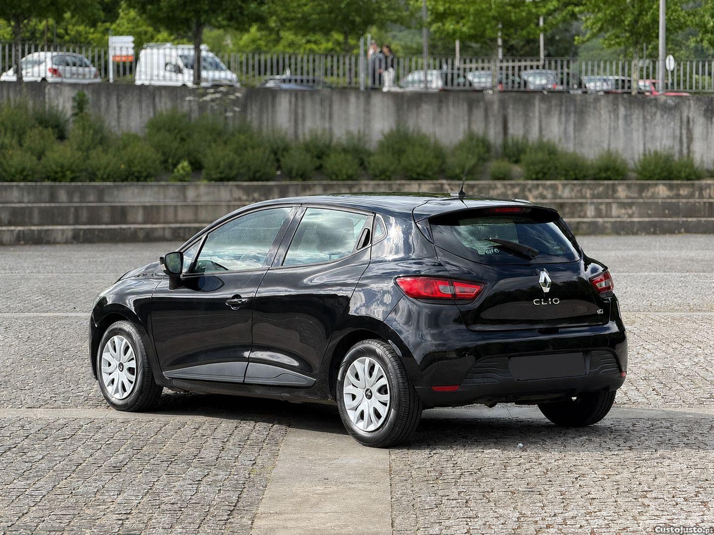 Renault Clio 1.5 Dci — fotografia 8