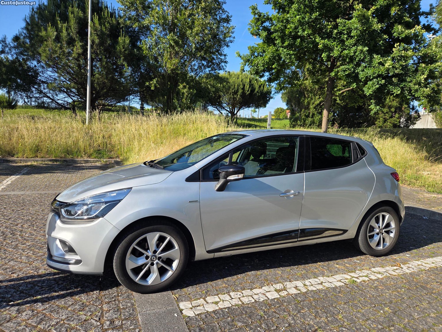 Renault Clio 1.5 dCi Limited — fotografia 2