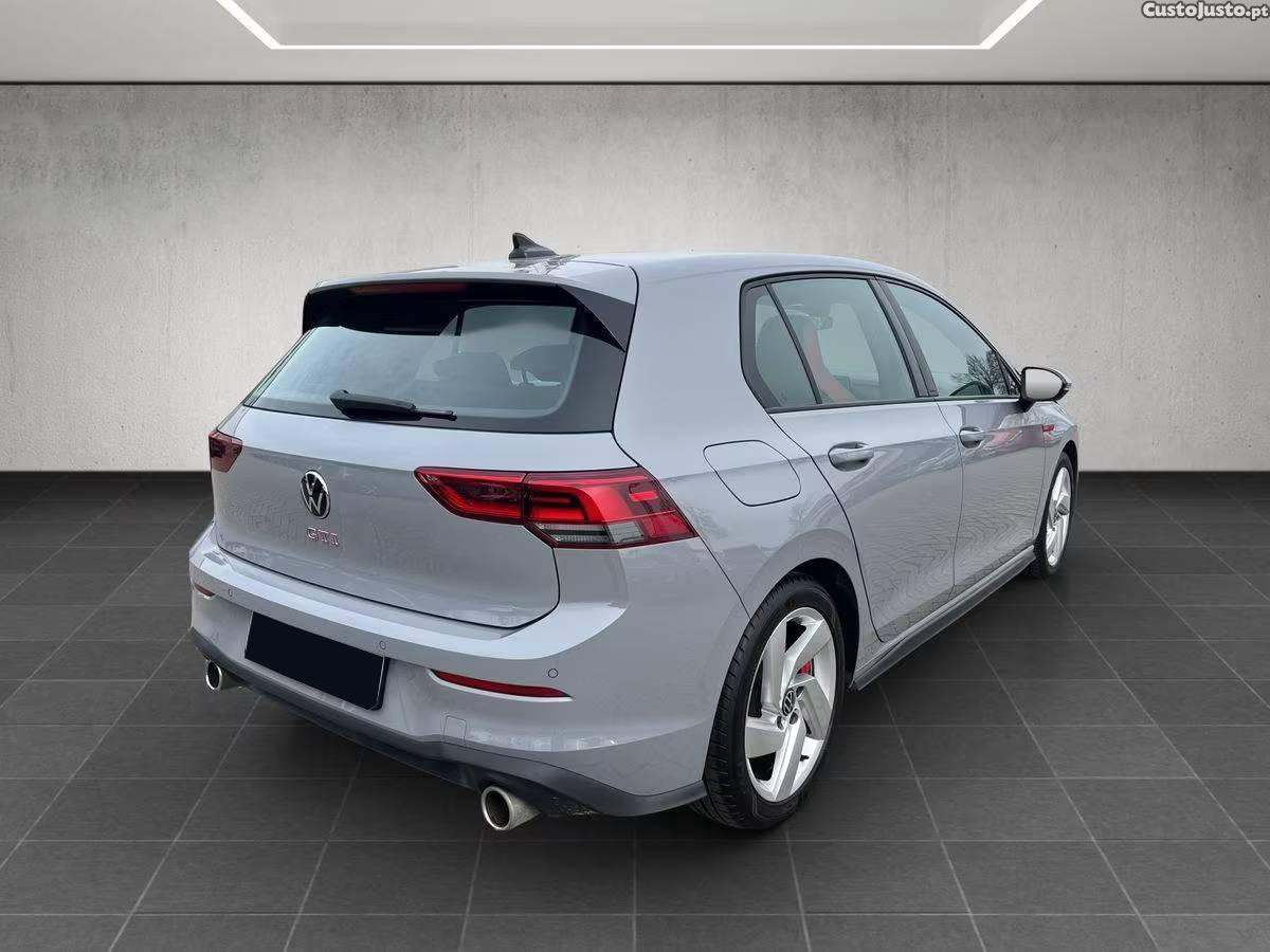 VW Golf 2.0 TSI GTI DSG - 23 — photo 4