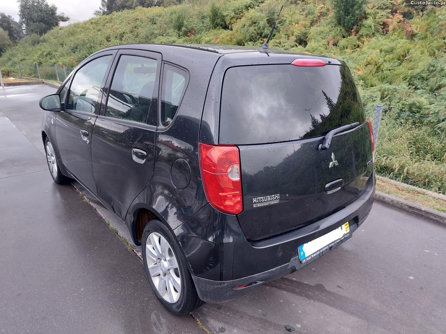 Mitsubishi Colt 1.1 Cleartec 75cv — photo 2