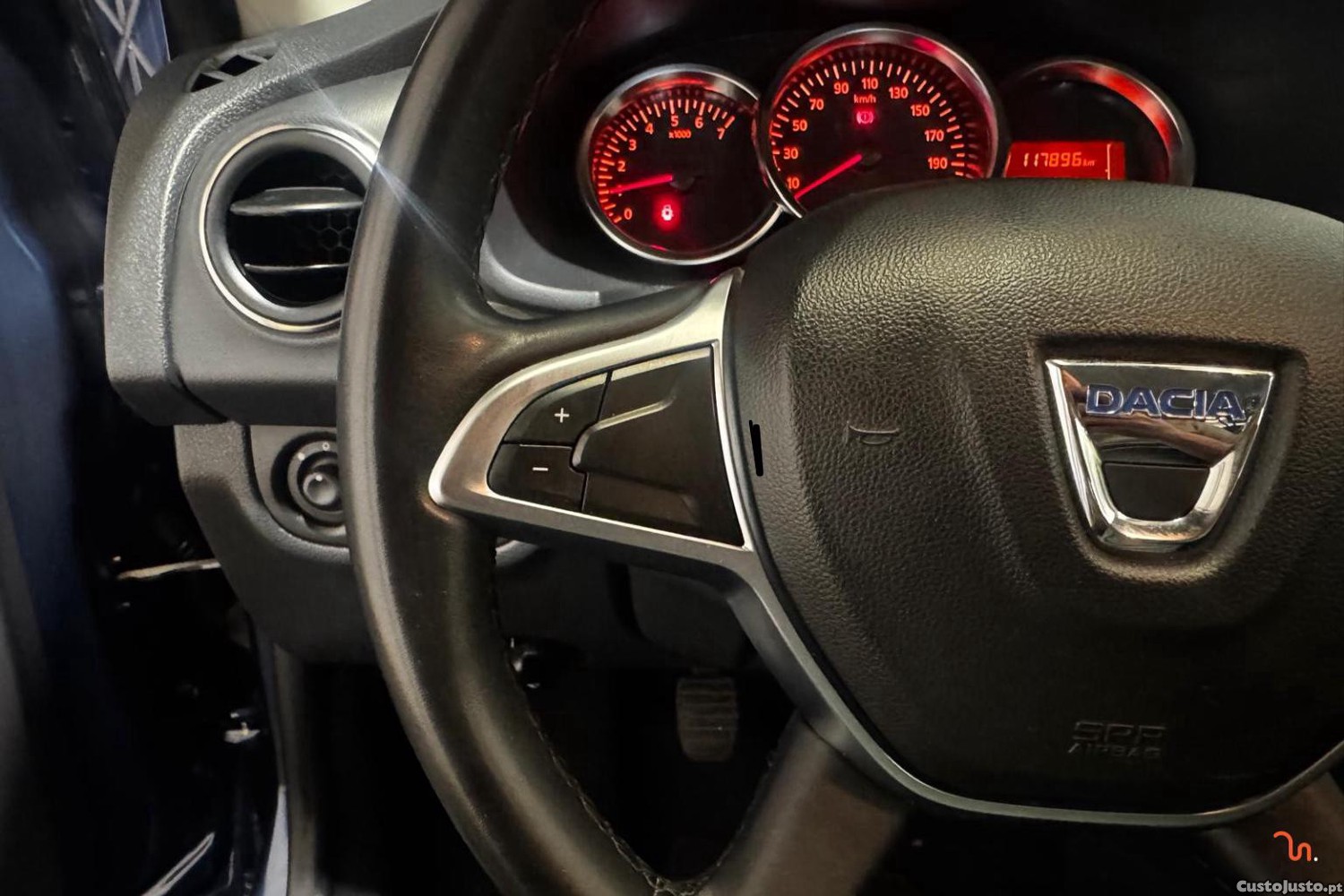 Dacia Sandero 1.0 Sce Essential — fotografia 4
